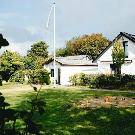 Stilvolles Kapteins Mit Kamin - Momme Apartment Nordstrand