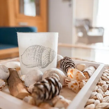 Stilvolles Kapteins Mit Kamin - Momme Nordstrand